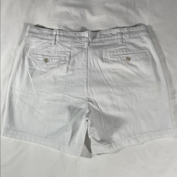 Nautica mens white NauticaFlex Classic flat front 6" chino shorts - size 36 - Picture 3 of 12